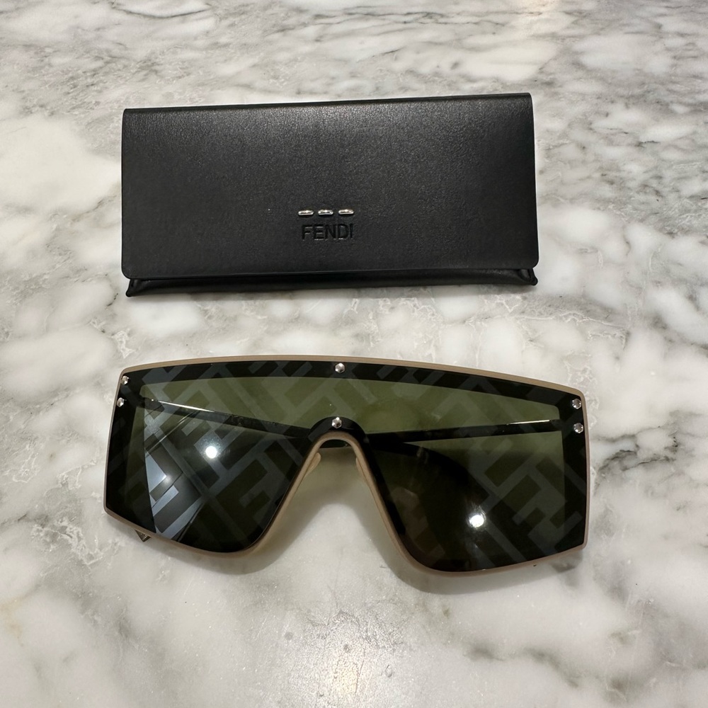 Fendi M0076/G/S Sunglasses